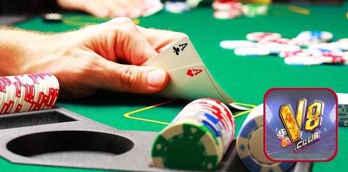 Luật chơi poker rất đơn giản